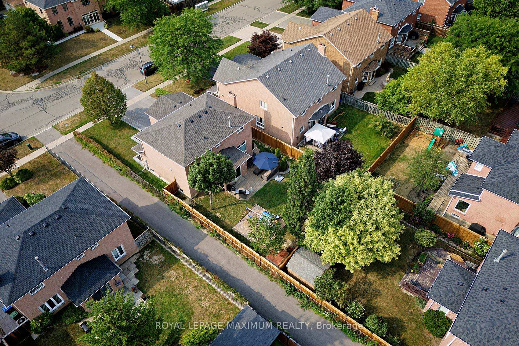 Photo 25 of 15 Guardhouse Drive, Caledon, Bolton North — HOMEH