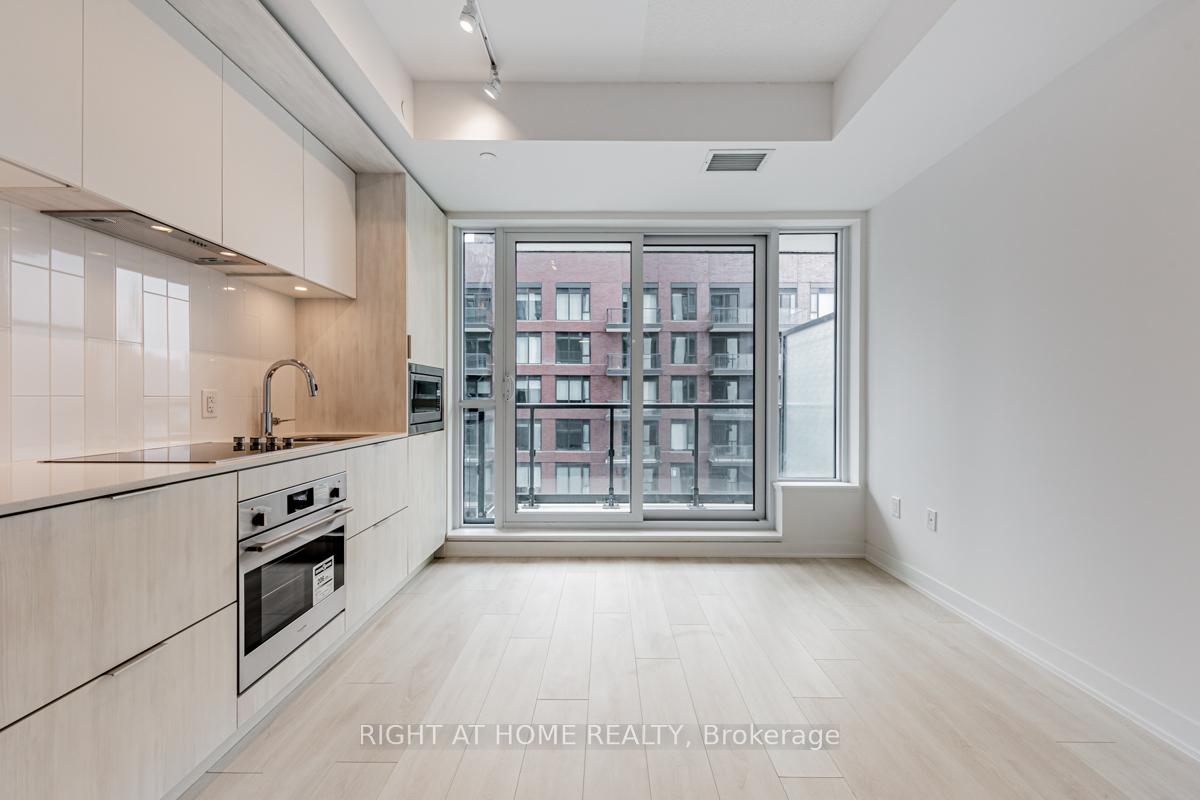 Photo 5 of Unit 906, 130 River Street, Toronto, Regent Park — HOMEH