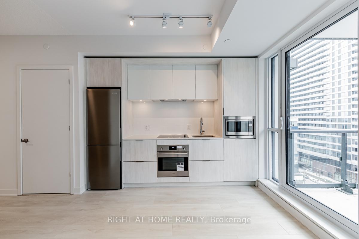 Photo 4 of Unit 906, 130 River Street, Toronto, Regent Park — HOMEH