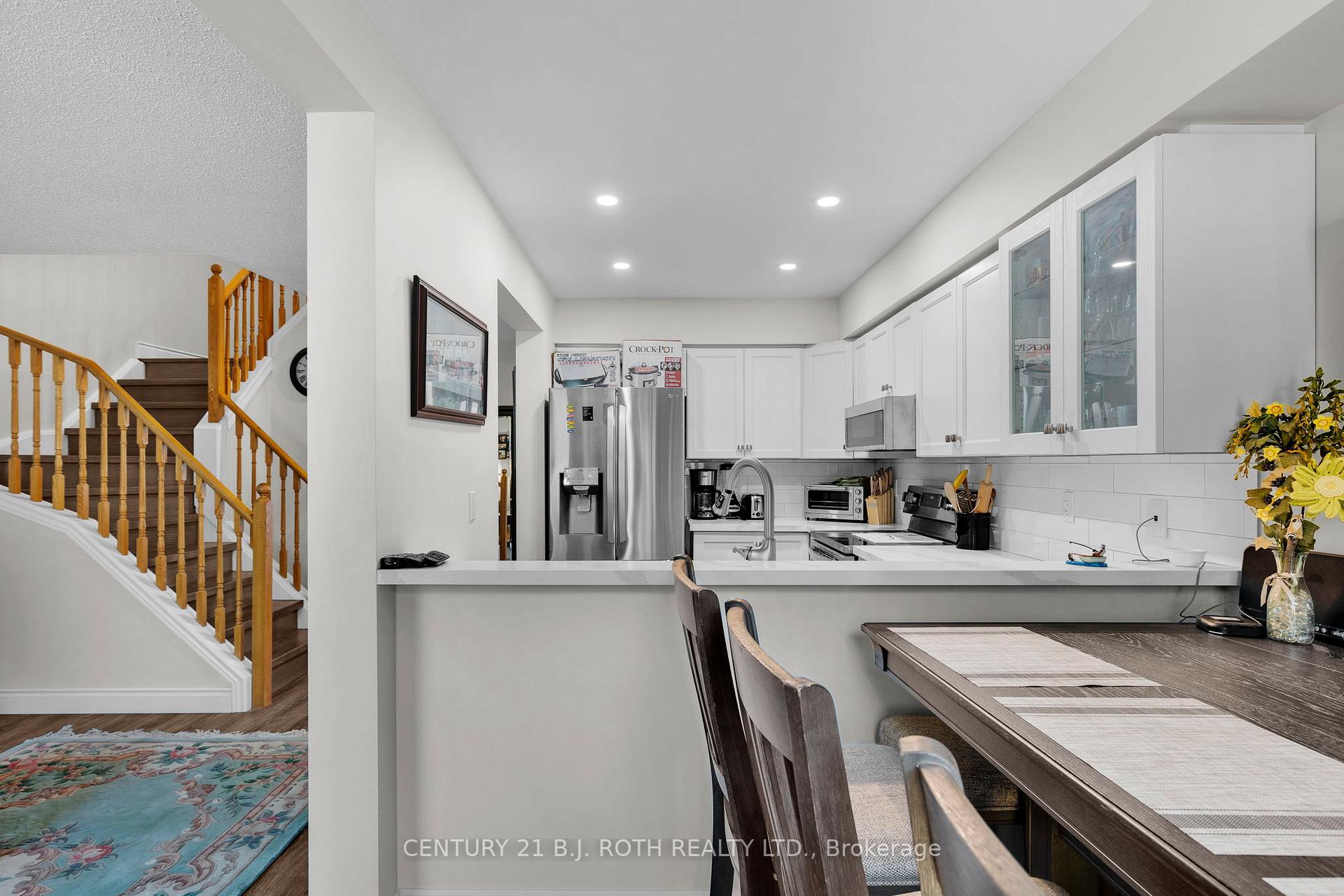 Photo 8 of 199 Stanley Street, Barrie, East Bayfield — HOMEH