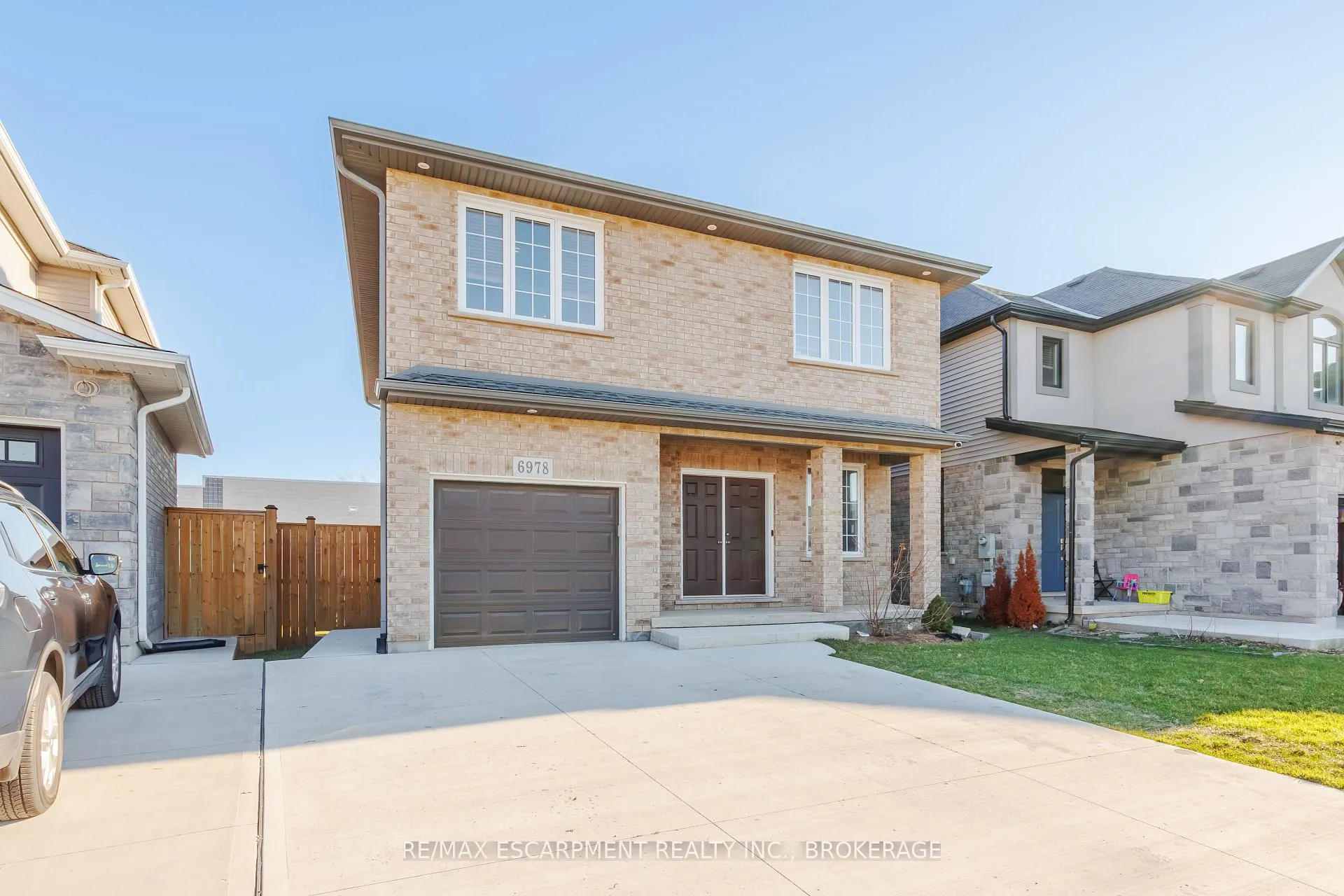 Photo 3 of 6978 Optimist Lane, Niagara Falls, Morrison — HOMEH