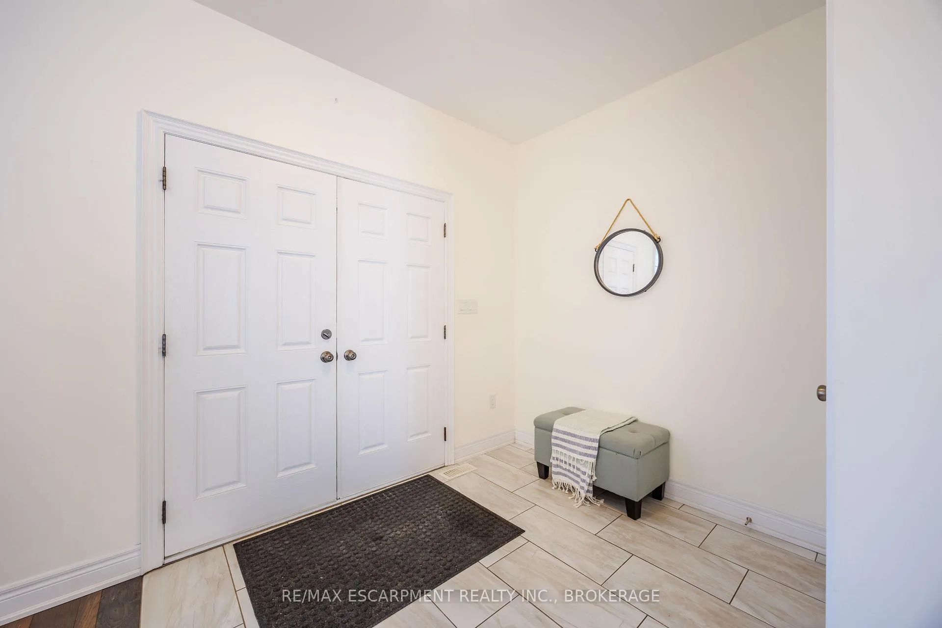 Photo 5 of 6978 Optimist Lane, Niagara Falls, Morrison — HOMEH