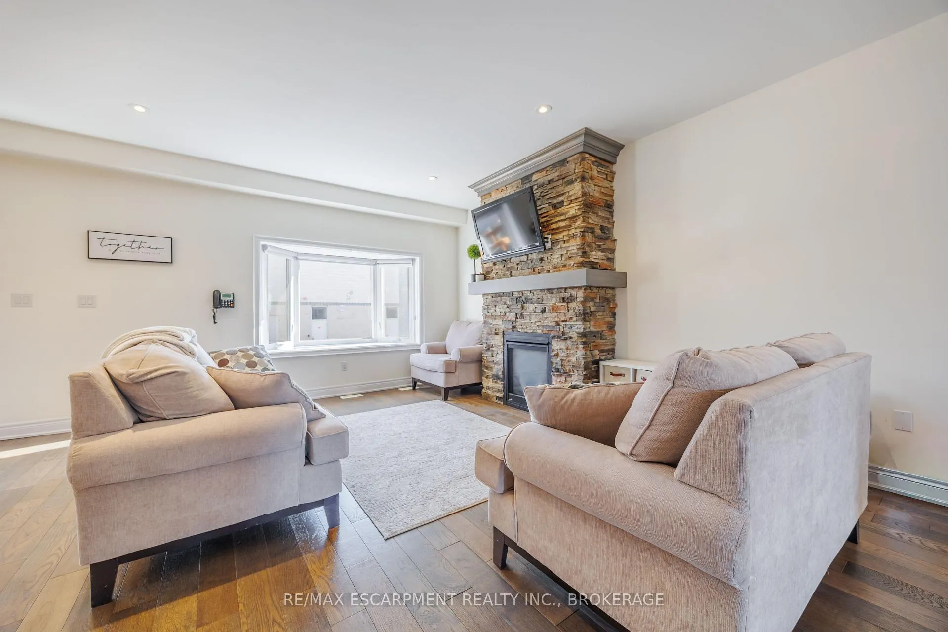 Photo 8 of 6978 Optimist Lane, Niagara Falls, Morrison — HOMEH