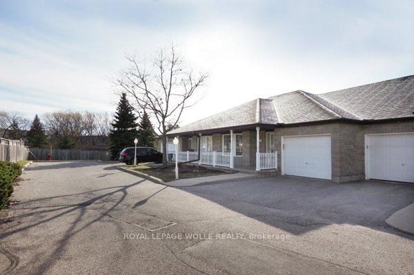Photo 3 of Unit #15, 25 Bankside Drive, Kitchener — HOMEH