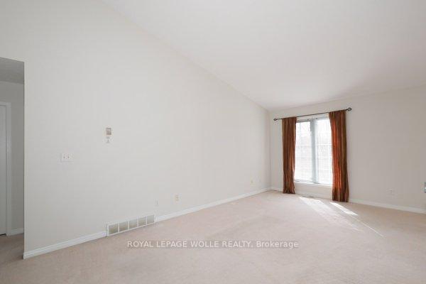 Photo 13 of Unit #15, 25 Bankside Drive, Kitchener — HOMEH