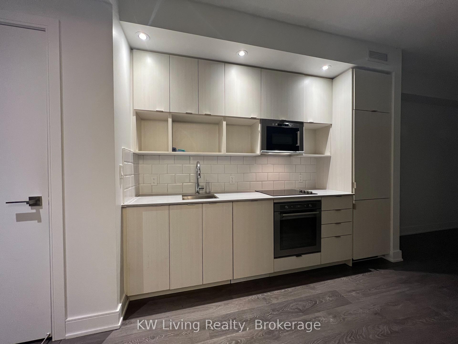 Front of Unit 3110, 89 Mcgill Street