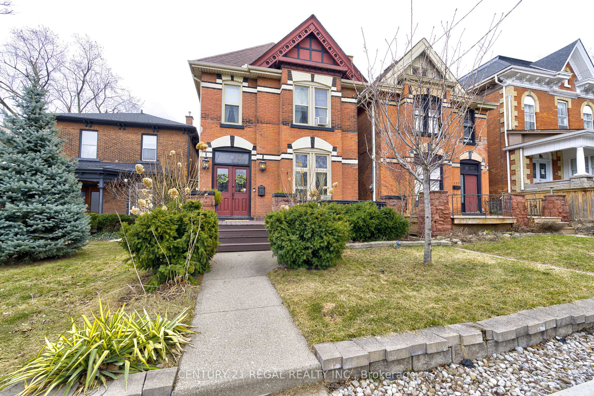 Photo 1 of 109 Victoria Avenue S, Hamilton, Stinson — HOMEH