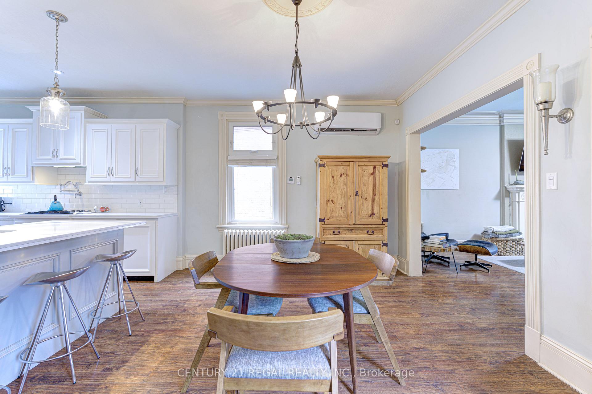 Photo 14 of 109 Victoria Avenue S, Hamilton, Stinson — HOMEH