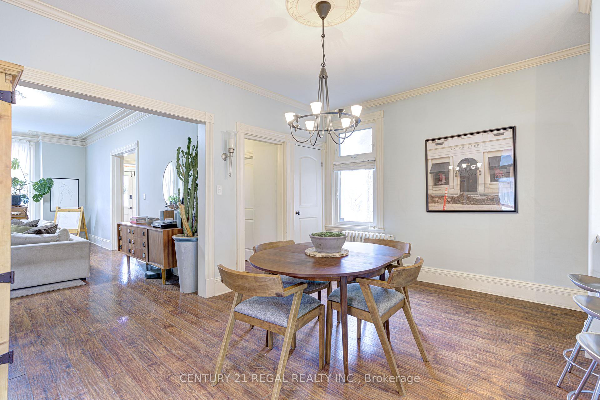 Photo 16 of 109 Victoria Avenue S, Hamilton, Stinson — HOMEH