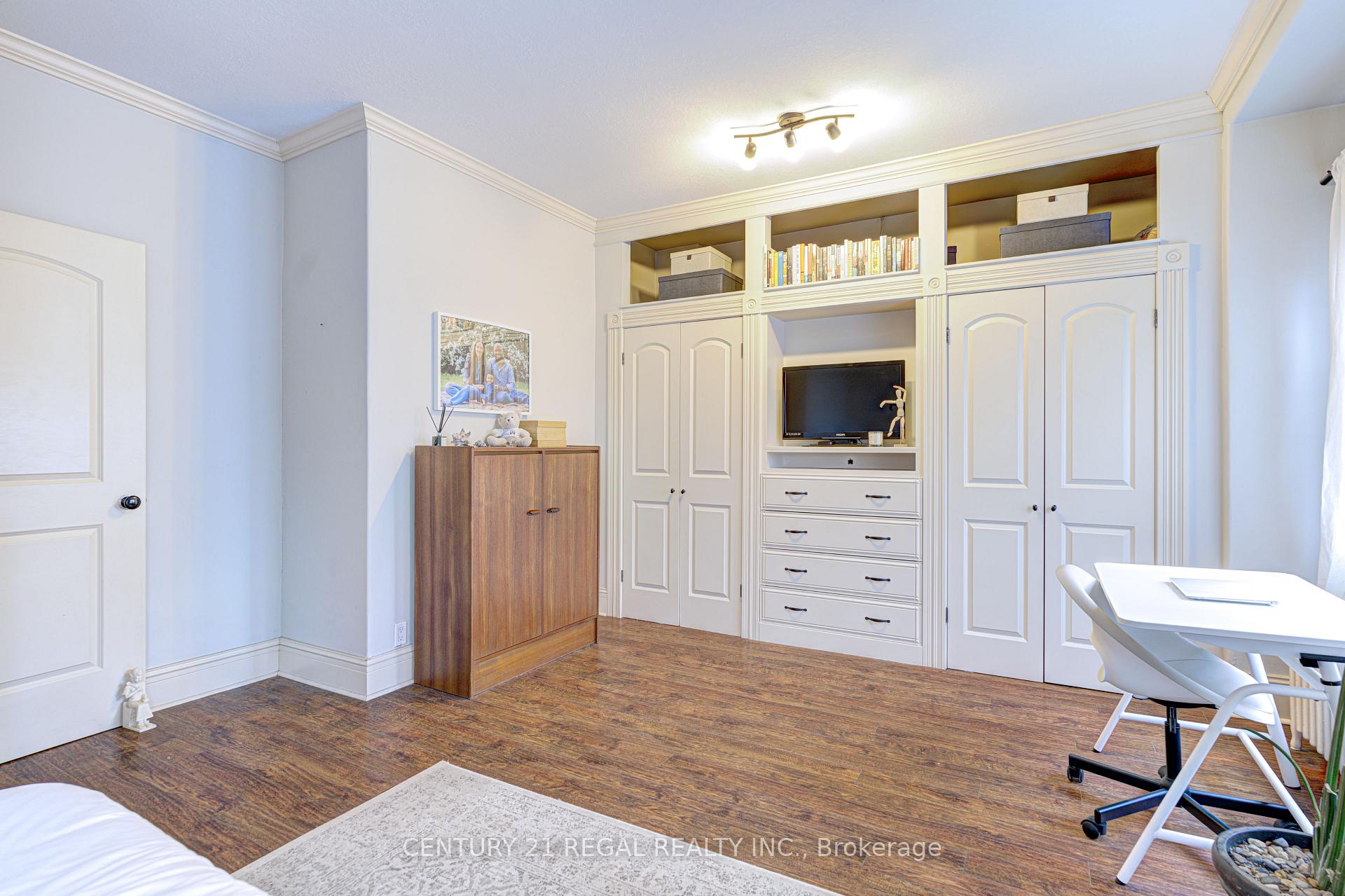 Photo 30 of 109 Victoria Avenue S, Hamilton, Stinson — HOMEH