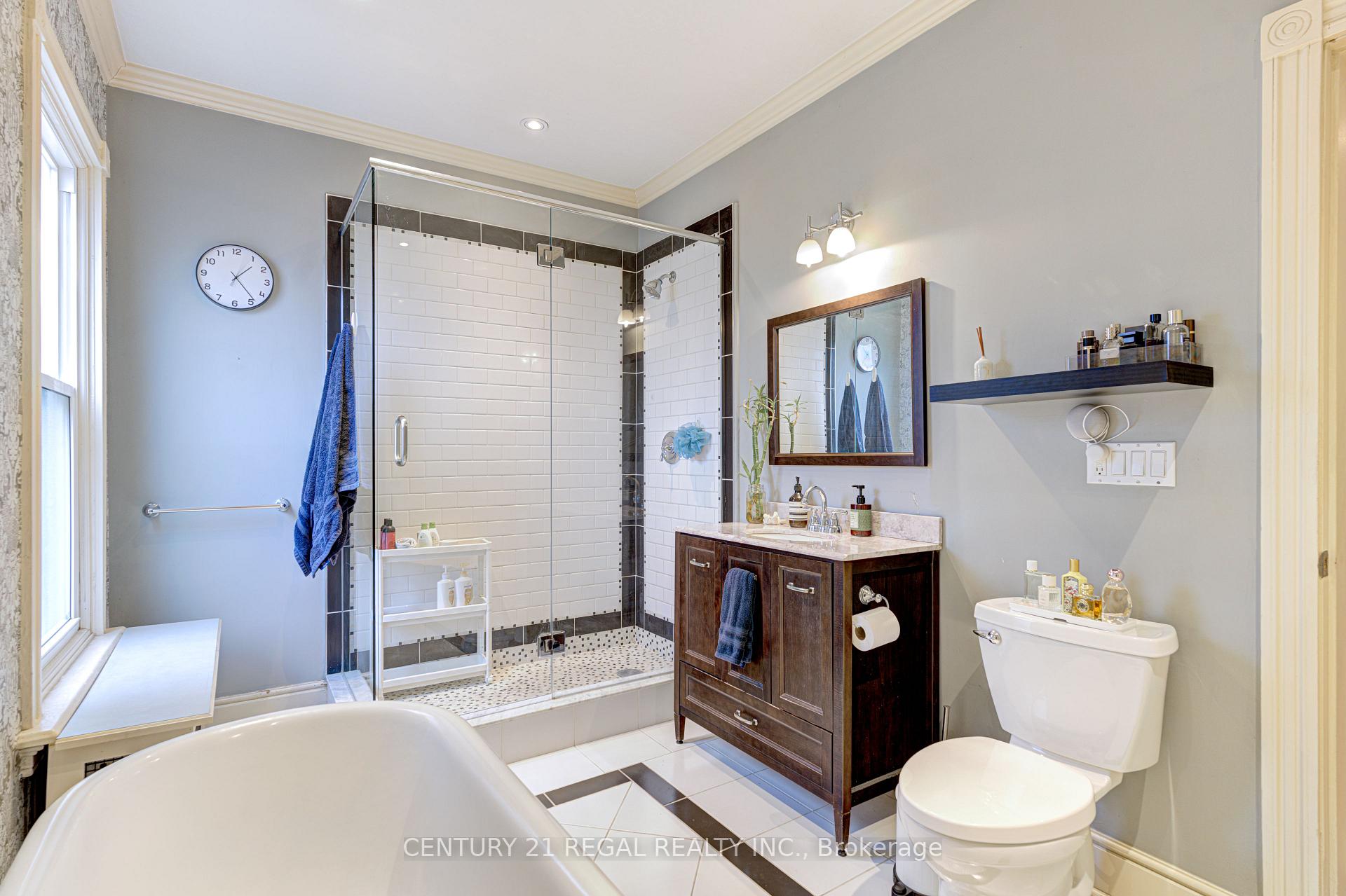 Photo 35 of 109 Victoria Avenue S, Hamilton, Stinson — HOMEH