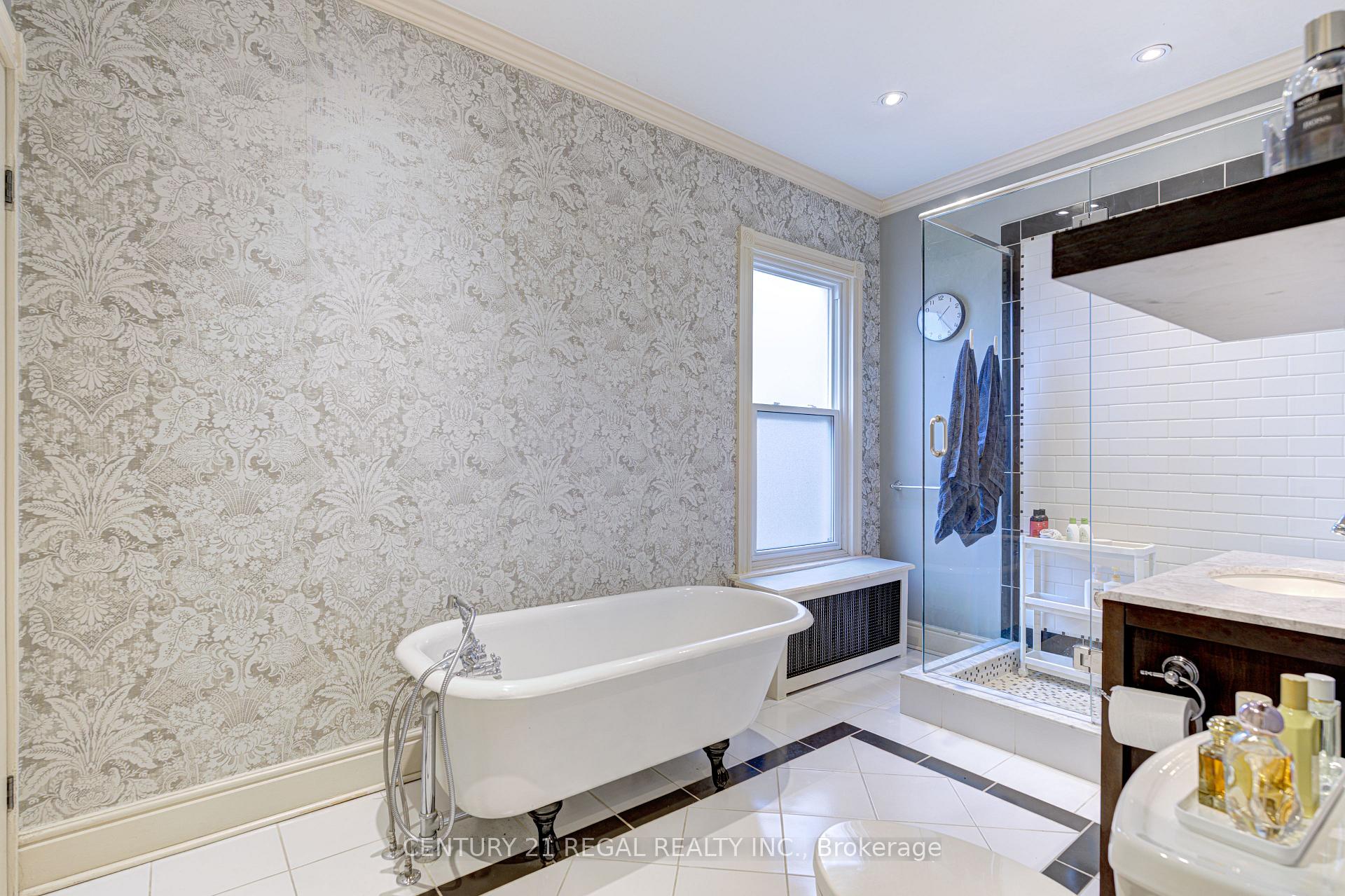 Photo 36 of 109 Victoria Avenue S, Hamilton, Stinson — HOMEH