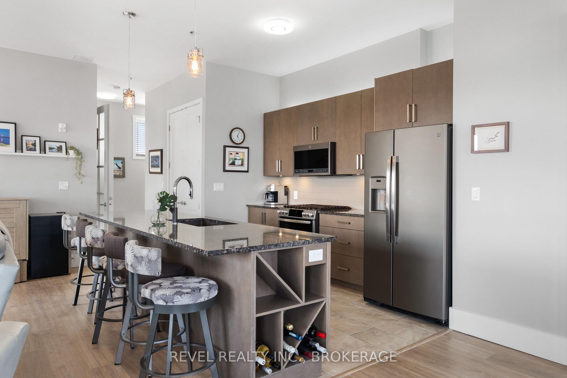 Photo 36 of Unit 501, 130 Water Street, Gananoque — HOMEH