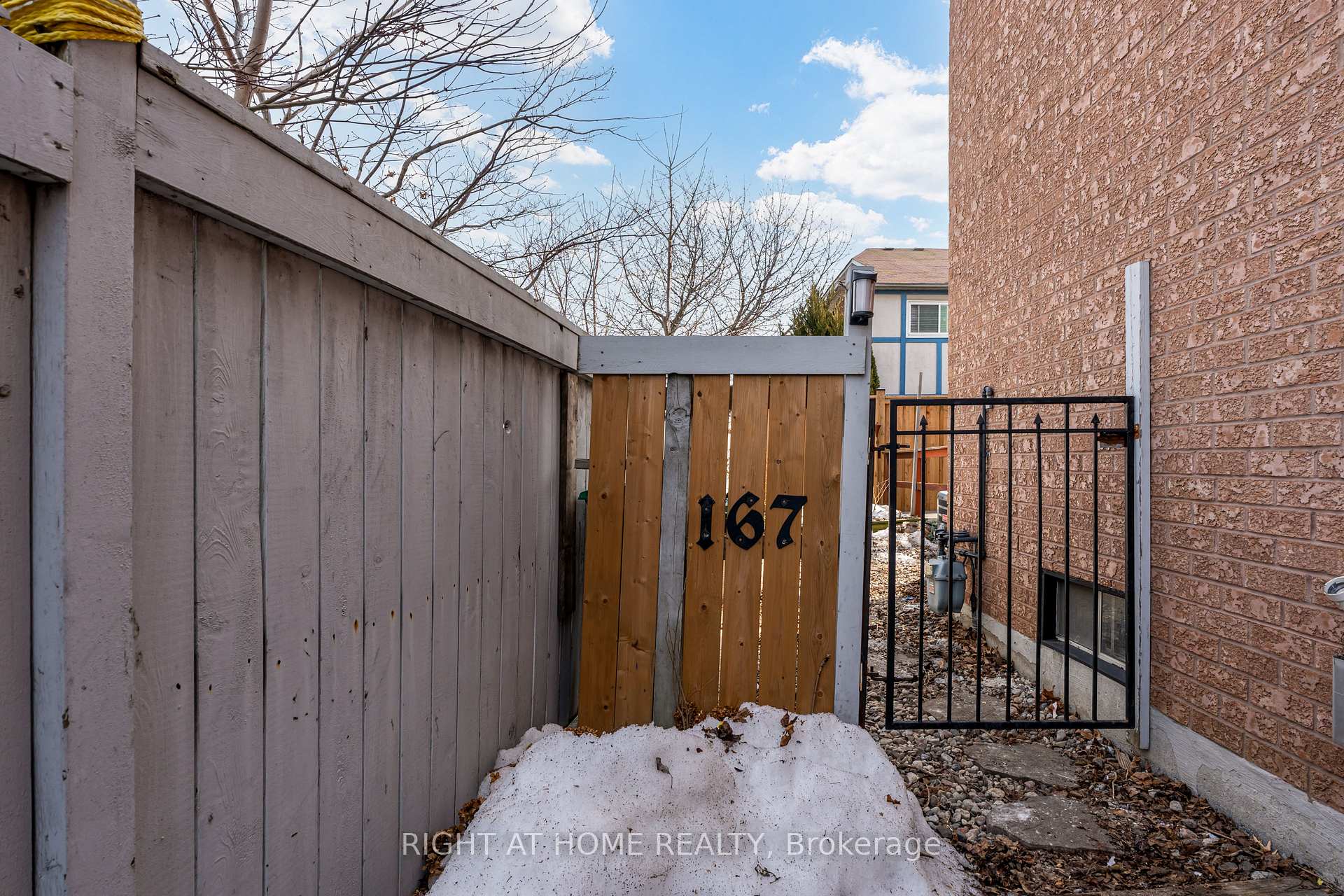 Photo 2 of 167 Ural Circle, Brampton, Sandringham-Wellington — HOMEH