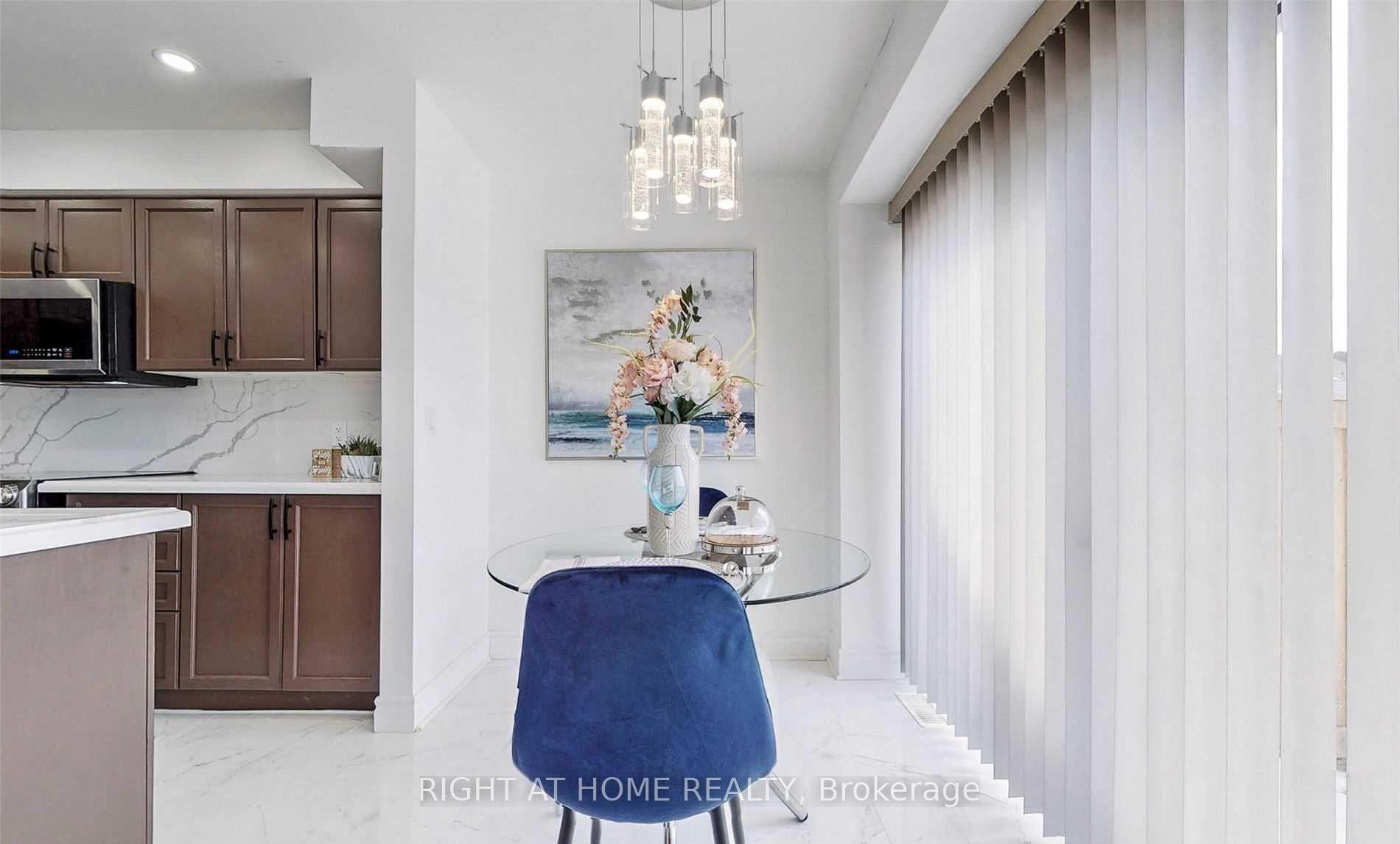 Photo 15 of 34 Dykstra Lane, Clarington, Bowmanville — HOMEH