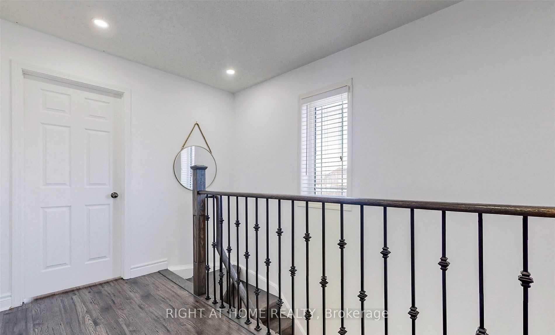 Photo 20 of 34 Dykstra Lane, Clarington, Bowmanville — HOMEH