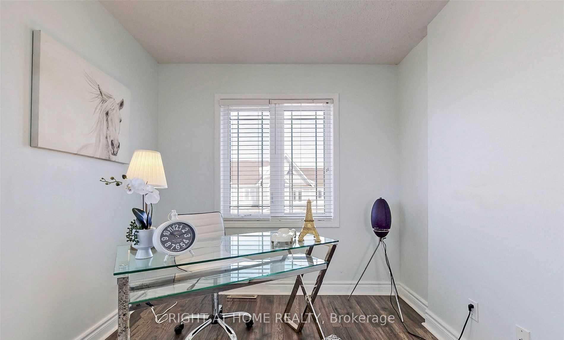 Photo 31 of 34 Dykstra Lane, Clarington, Bowmanville — HOMEH