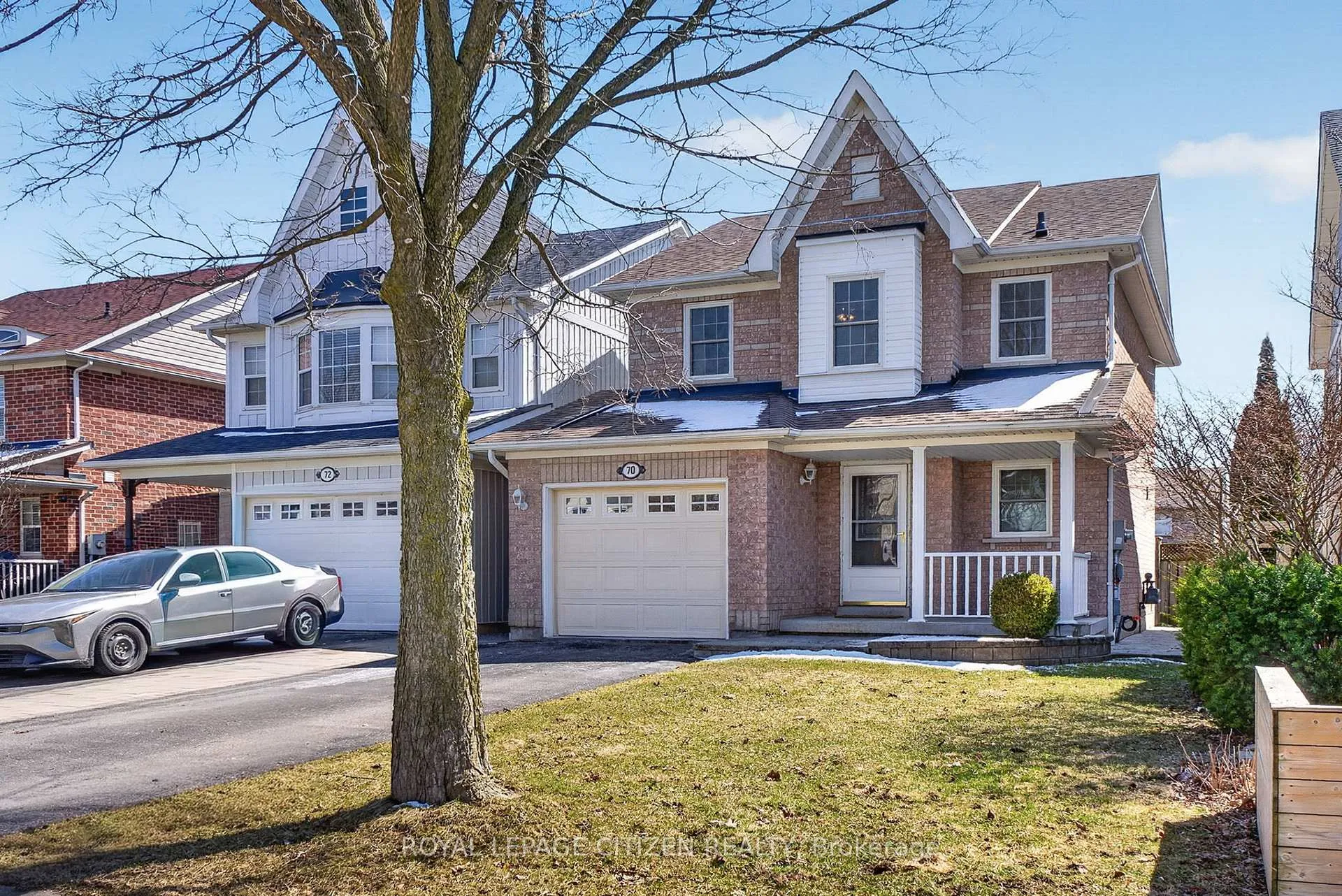 Photo 2 of 70 Wessex Drive, Whitby, Brooklin — HOMEH