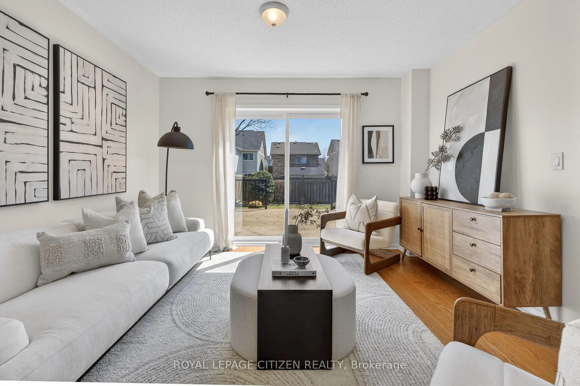 Photo 6 of 70 Wessex Drive, Whitby, Brooklin — HOMEH