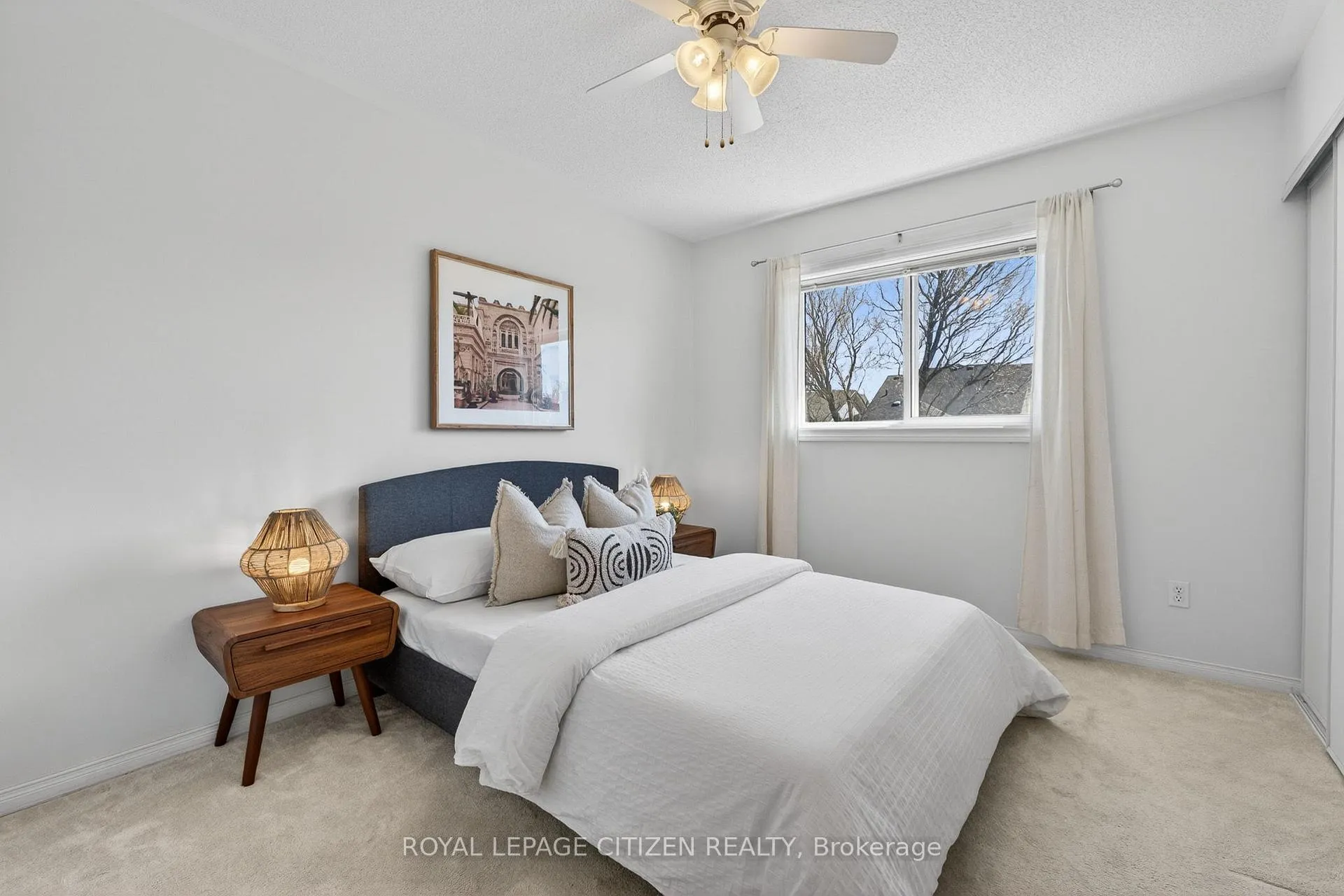 Photo 16 of 70 Wessex Drive, Whitby, Brooklin — HOMEH