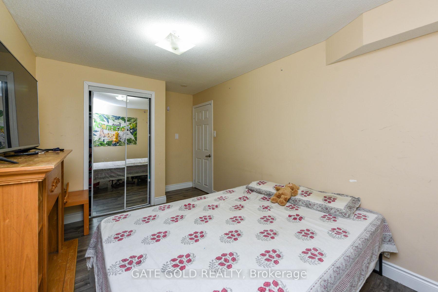 Photo 54 of 30 Flurry Circle, Brampton, Credit Valley — HOMEH