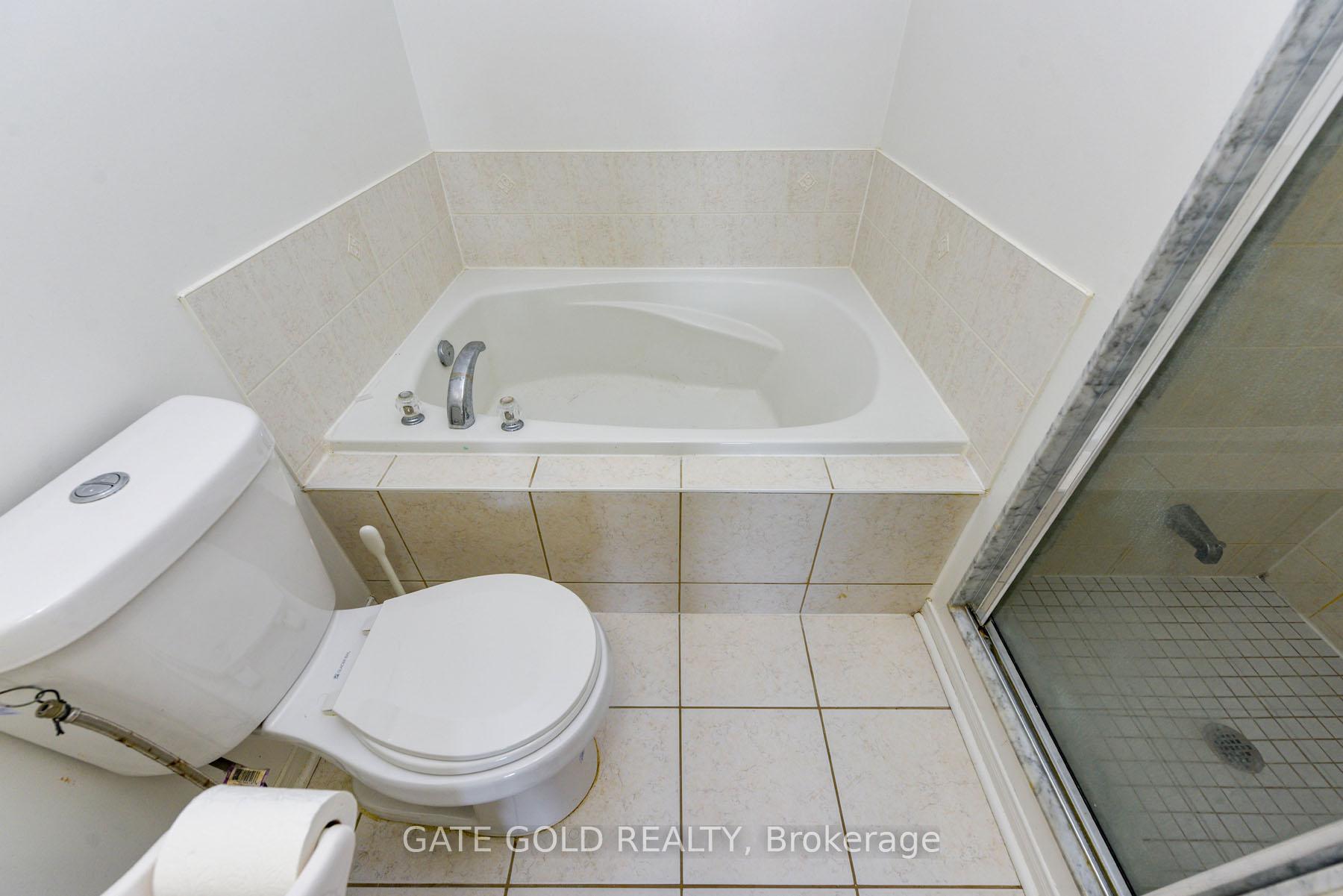 Photo 64 of 30 Flurry Circle, Brampton, Credit Valley — HOMEH