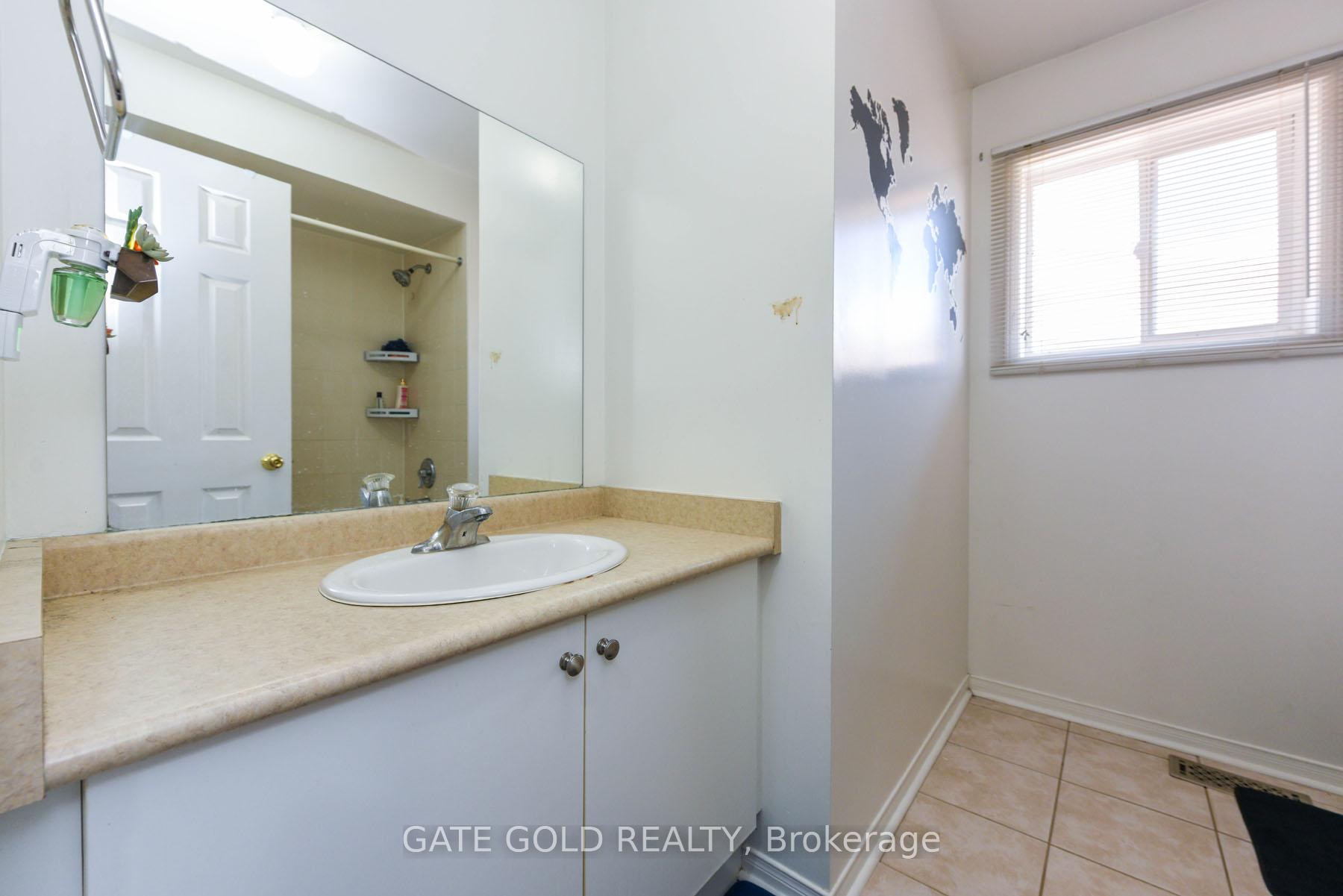Photo 70 of 30 Flurry Circle, Brampton, Credit Valley — HOMEH