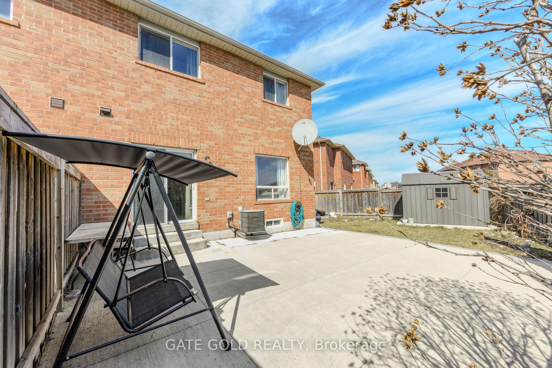 Photo 92 of 30 Flurry Circle, Brampton, Credit Valley — HOMEH
