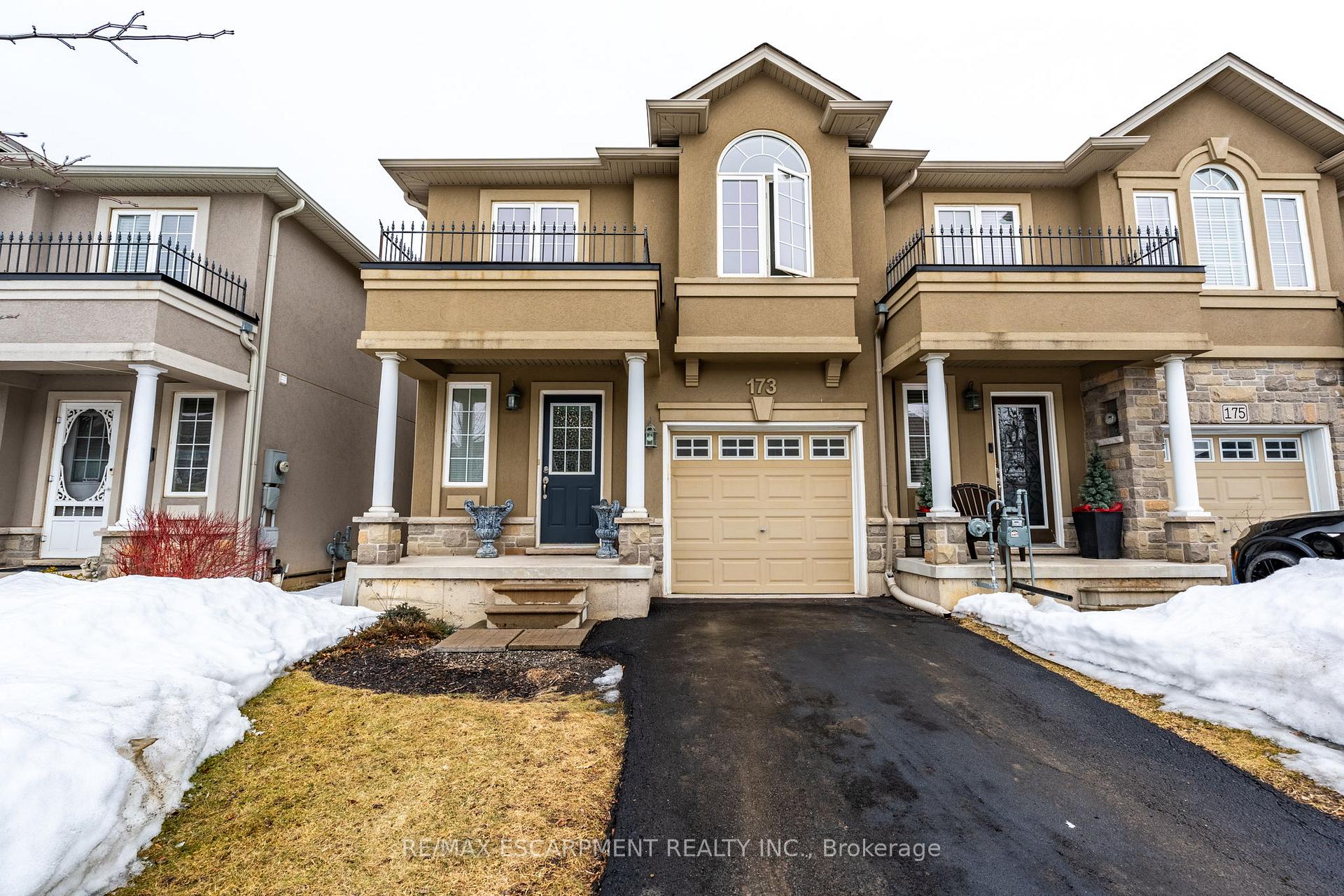 Photo 2 of 173 Penny Lane, Hamilton, Stoney Creek Mountain — HOMEH