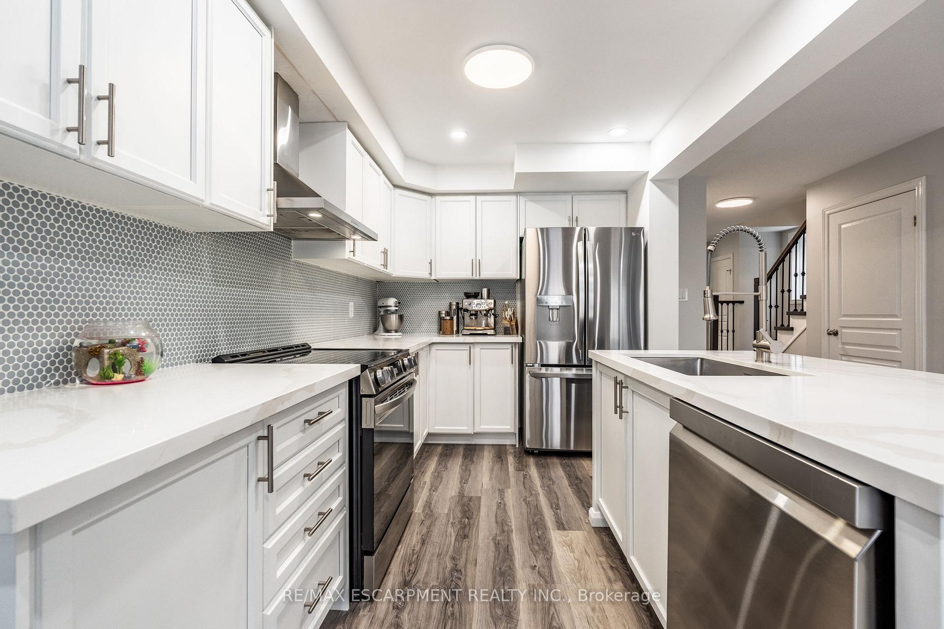Photo 9 of 173 Penny Lane, Hamilton, Stoney Creek Mountain — HOMEH