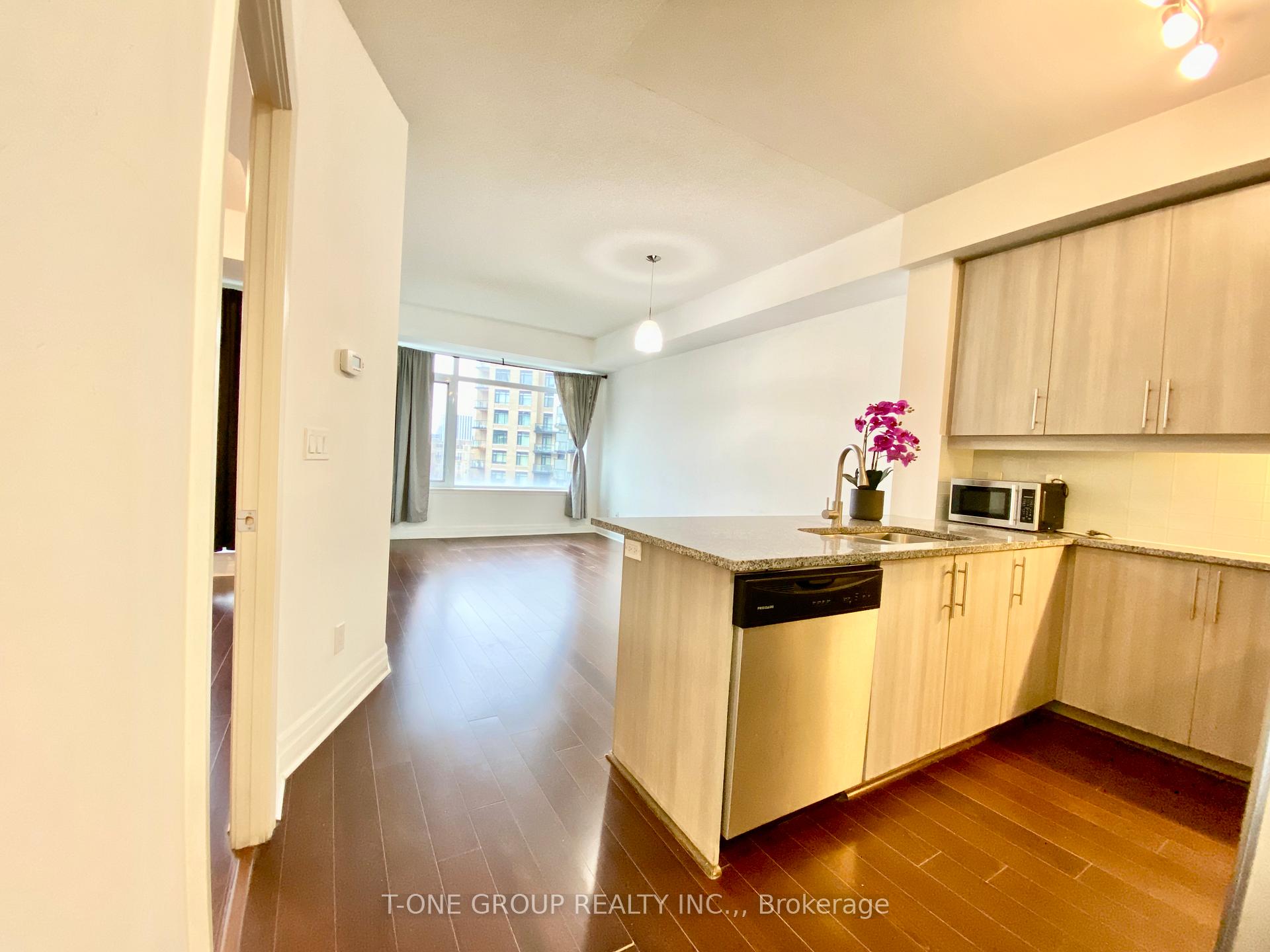 Photo 7 of Unit 419, 8130 Birchmount Road, Markham, Unionville — HOMEH