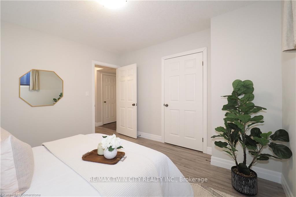 Photo 13 of Unit 10B, 1180 Countrystone Drive, Kitchener, Highland West — HOMEH