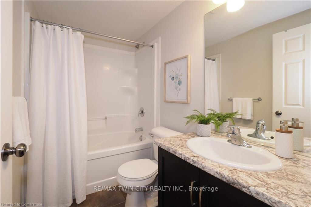 Photo 15 of Unit 10B, 1180 Countrystone Drive, Kitchener, Highland West — HOMEH