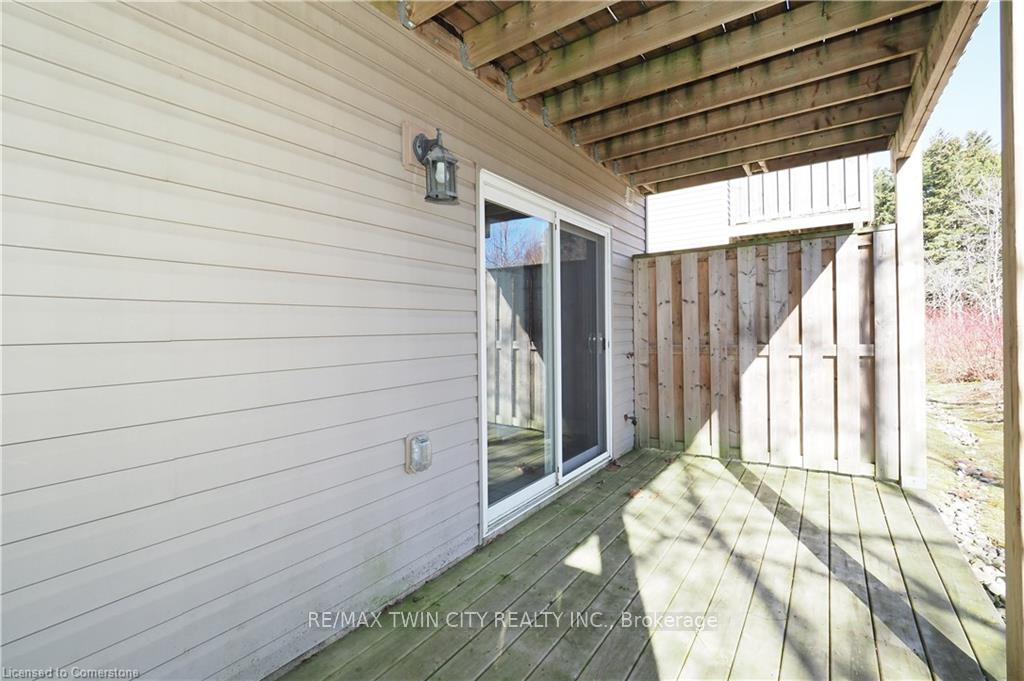 Photo 17 of Unit 10B, 1180 Countrystone Drive, Kitchener, Highland West — HOMEH