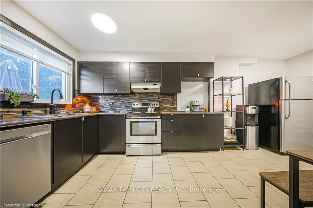 Photo 27 of Unit 3, 391 Pioneer Drive, Kitchener, Pioneer Park — HOMEH