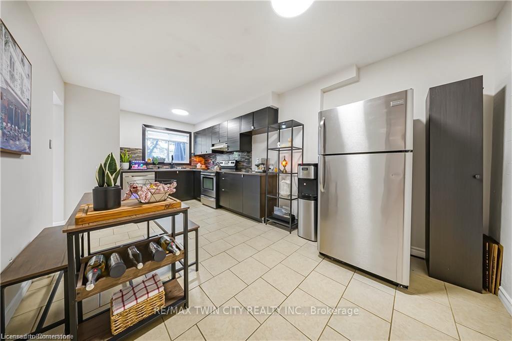 Photo 30 of Unit 3, 391 Pioneer Drive, Kitchener, Pioneer Park — HOMEH