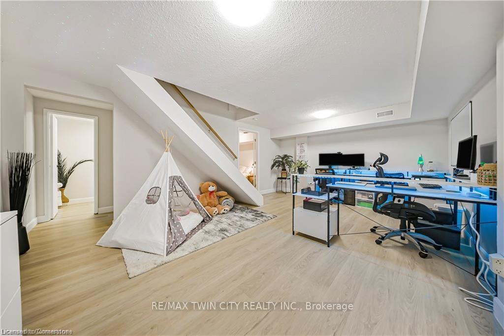 Photo 44 of Unit 3, 391 Pioneer Drive, Kitchener, Pioneer Park — HOMEH