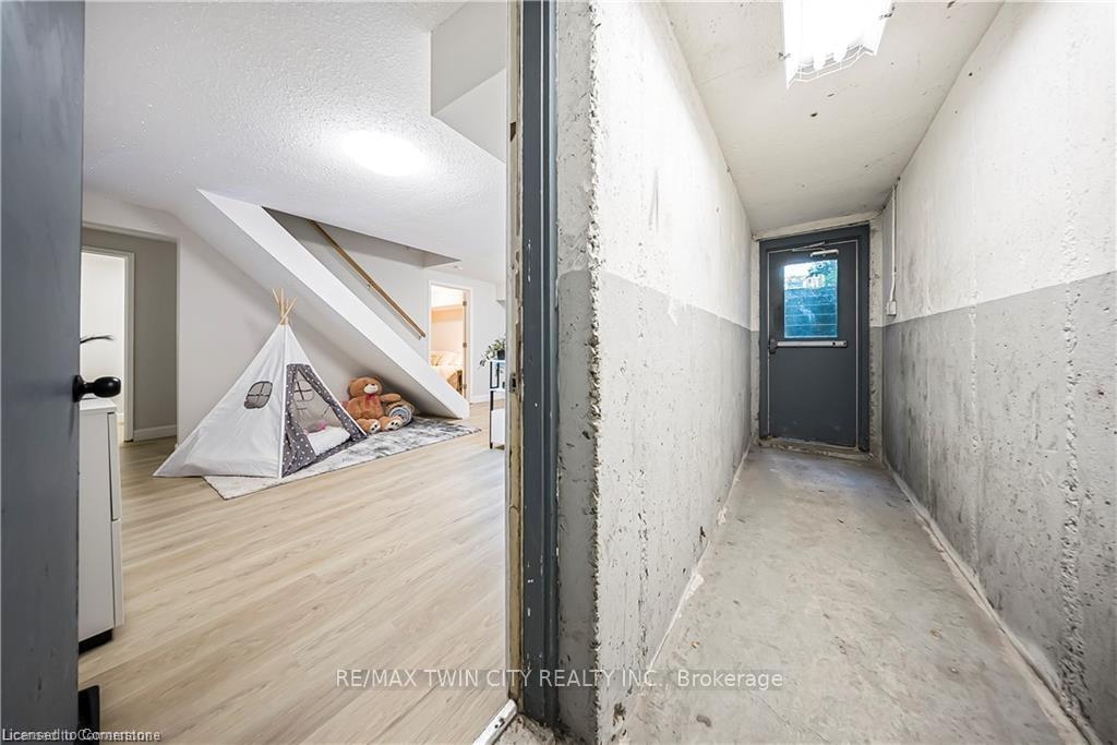 Photo 49 of Unit 3, 391 Pioneer Drive, Kitchener, Pioneer Park — HOMEH
