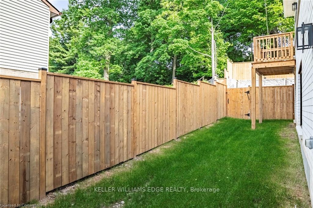 Photo 21 of 9 Santa Barbara Lane, Halton Hills, Georgetown — HOMEH