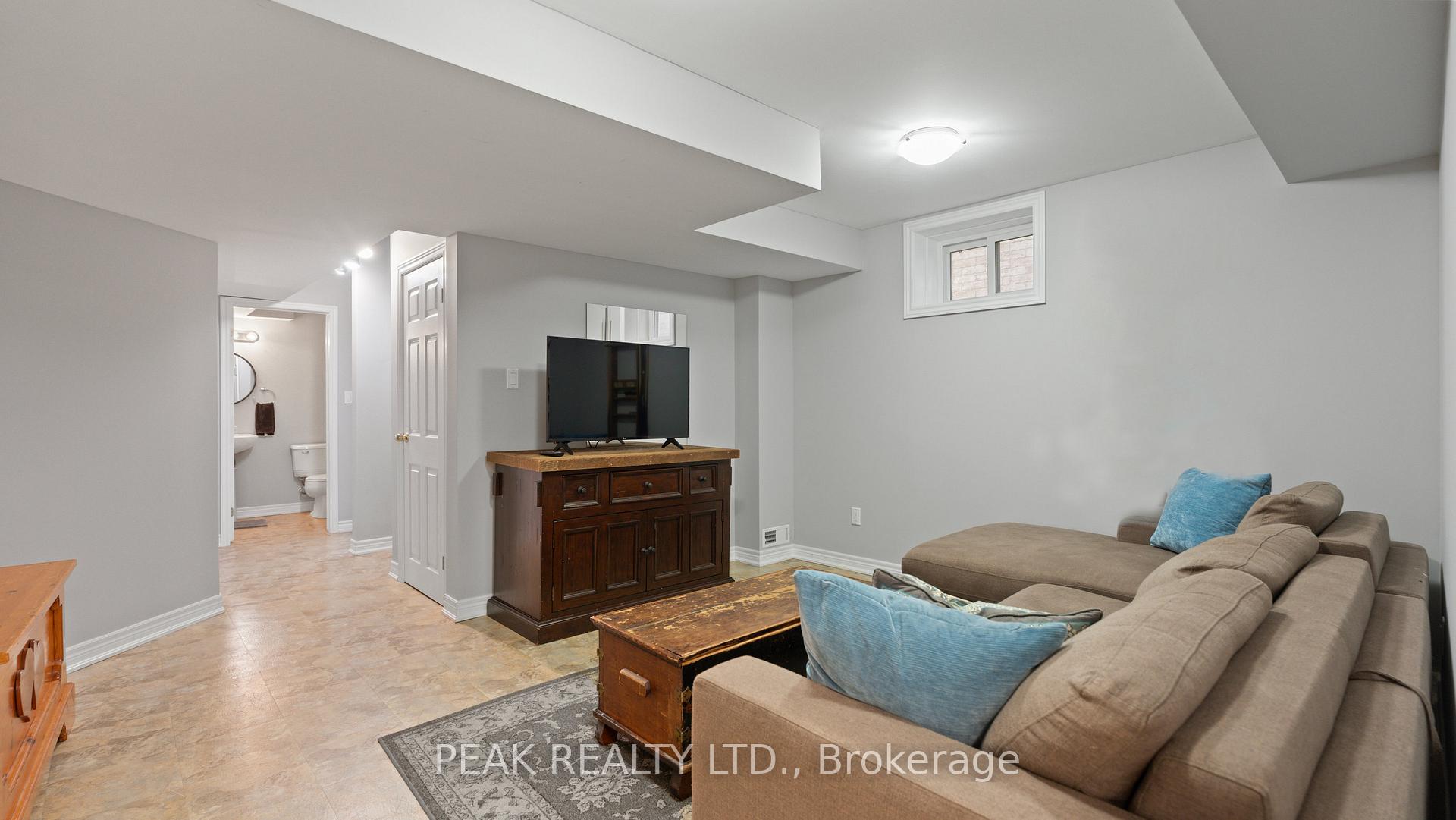 Photo 65 of 36 Kellogg Avenue, Hamilton, Mount Hope — HOMEH