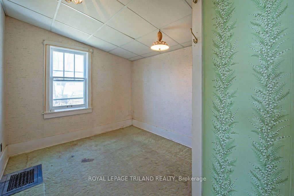 Photo 15 of 51 Devonshire Place, St. Thomas — HOMEH