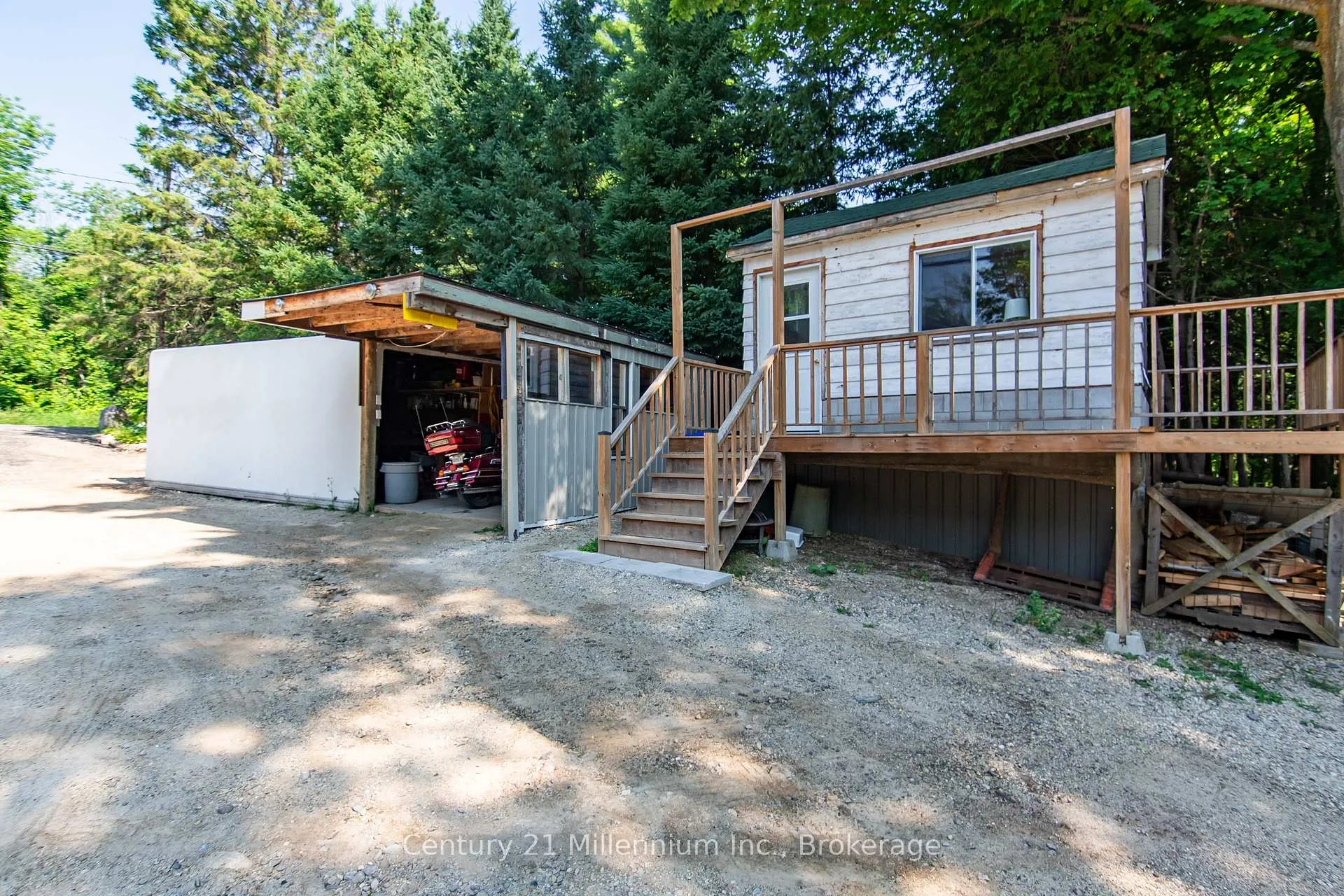 Photo 4 of 8355 County 9 Road, Clearview, Rural Clearview — HOMEH