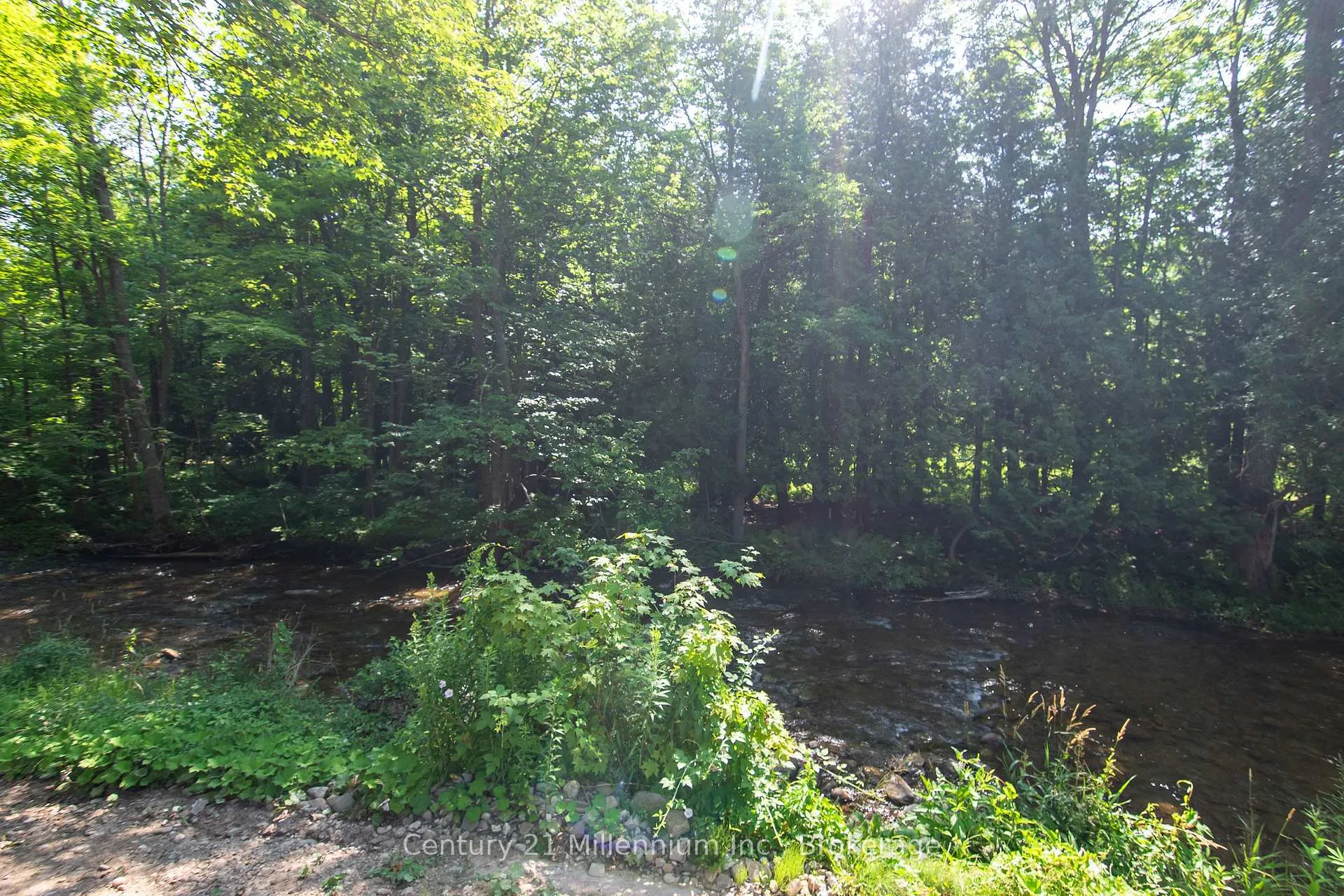 Photo 18 of 8355 County 9 Road, Clearview, Rural Clearview — HOMEH