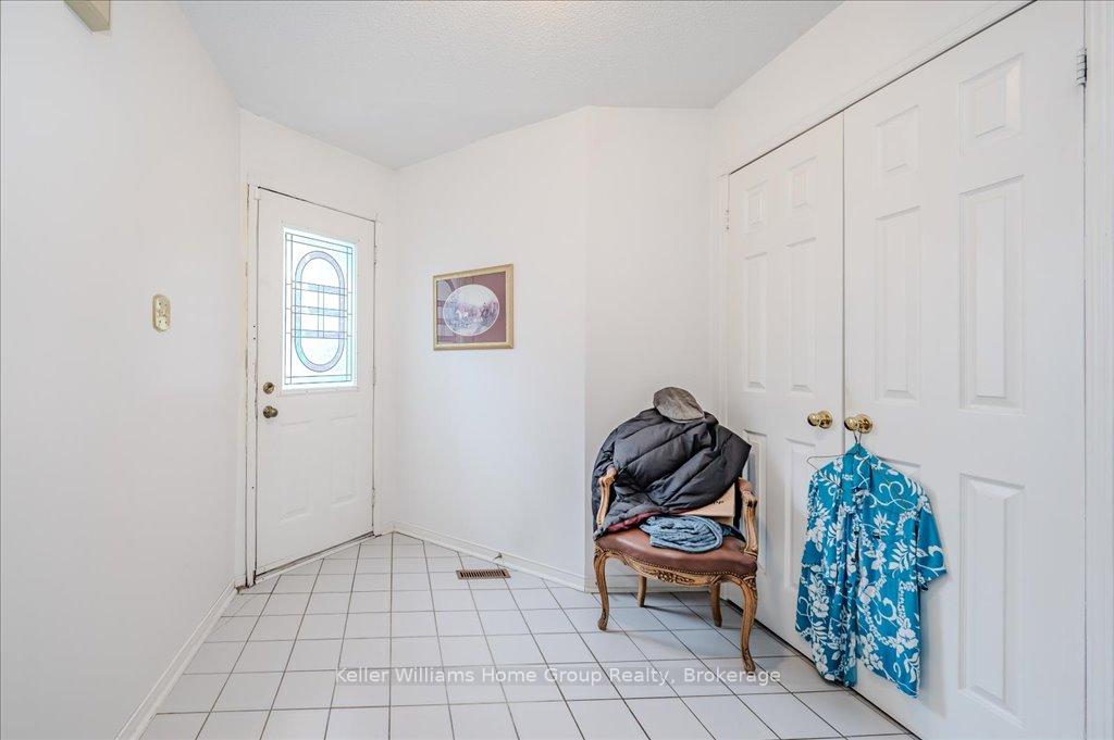 Photo 5 of 83 Lord Simcoe Drive, Brampton, Westgate — HOMEH