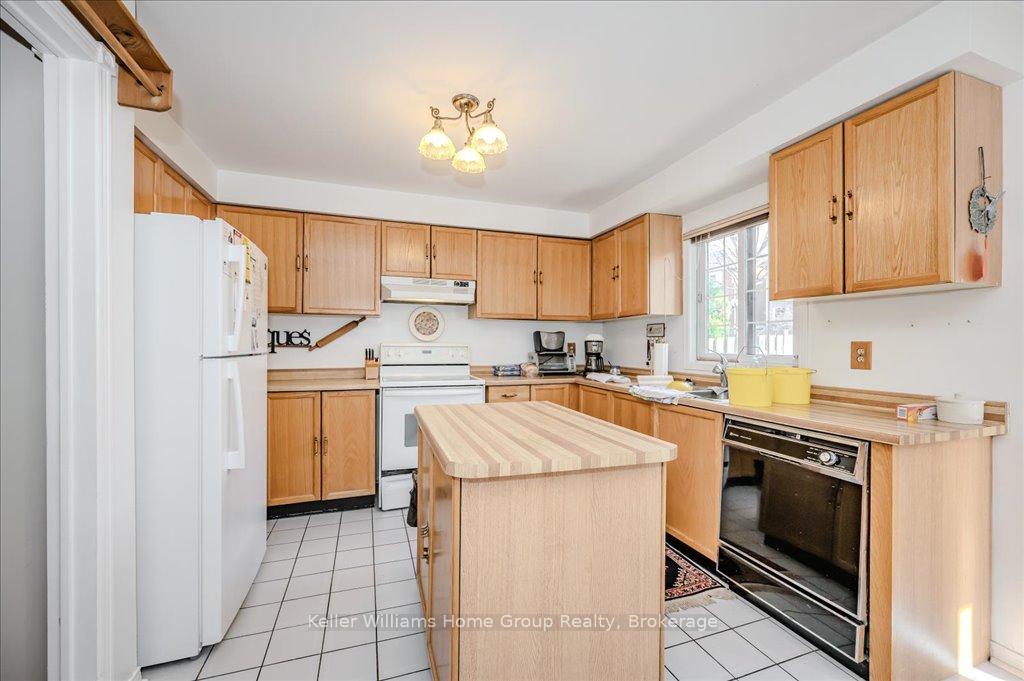 Photo 6 of 83 Lord Simcoe Drive, Brampton, Westgate — HOMEH