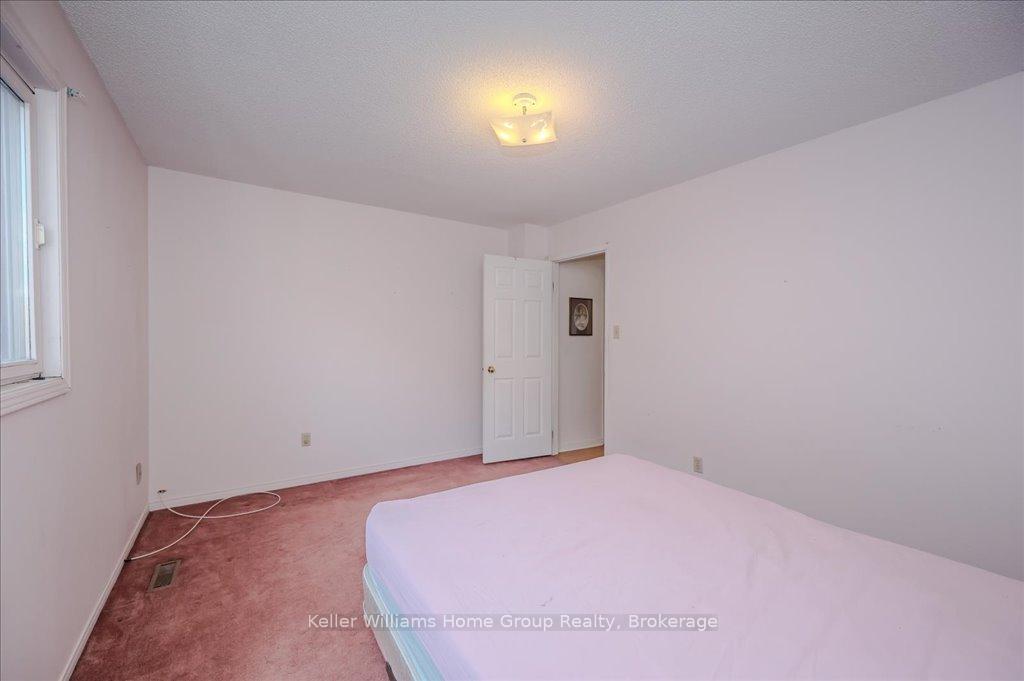 Photo 41 of 83 Lord Simcoe Drive, Brampton, Westgate — HOMEH