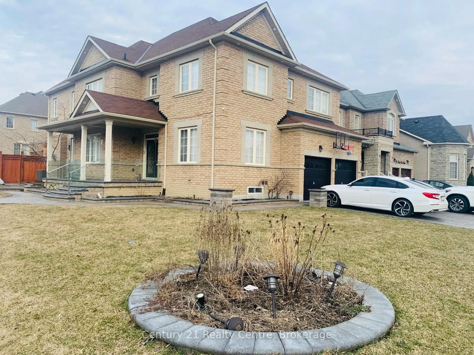Photo 2 of 49 Riseborough Drive, Brampton, Bram East — HOMEH