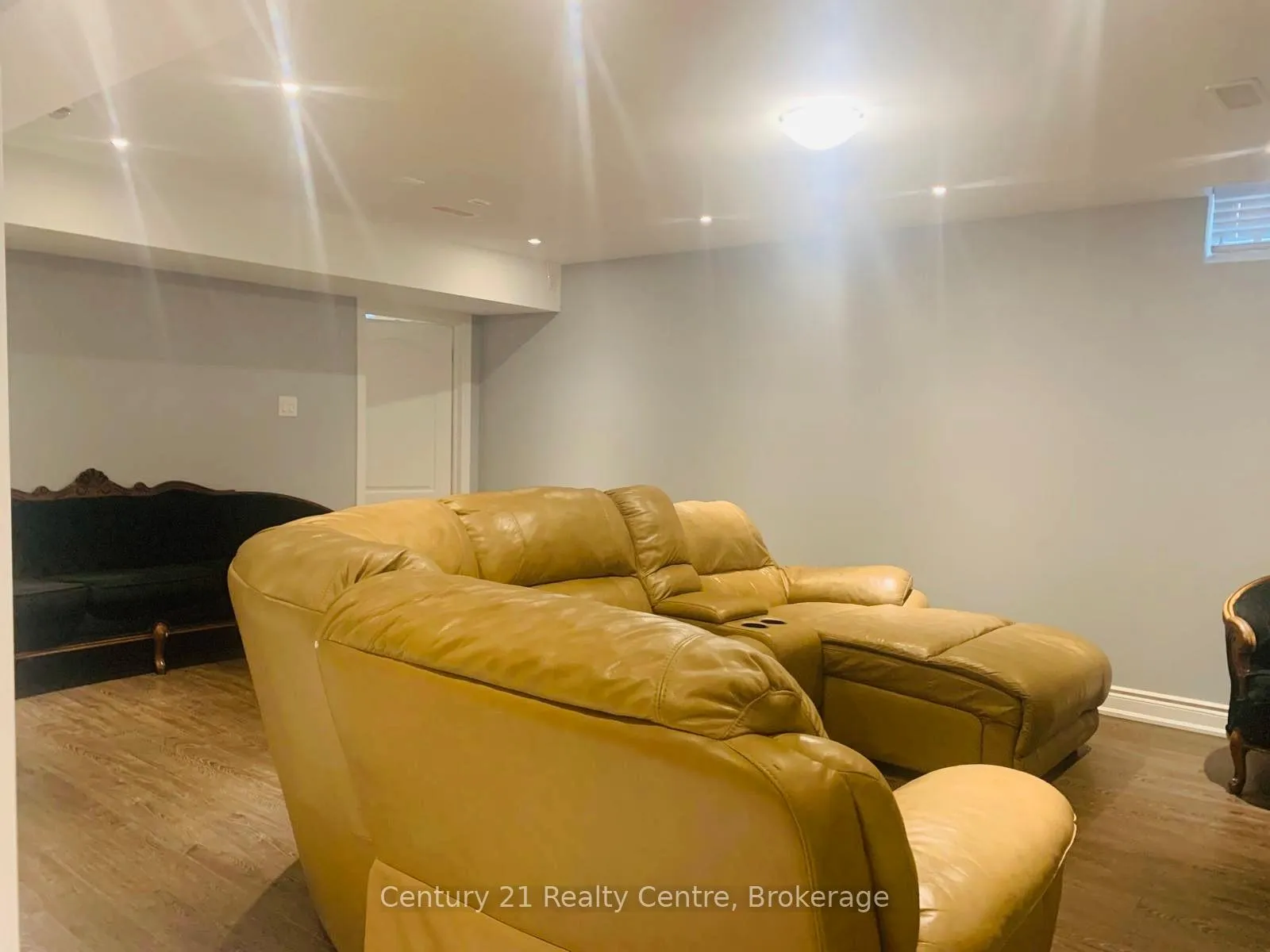 Photo 9 of 49 Riseborough Drive, Brampton, Bram East — HOMEH