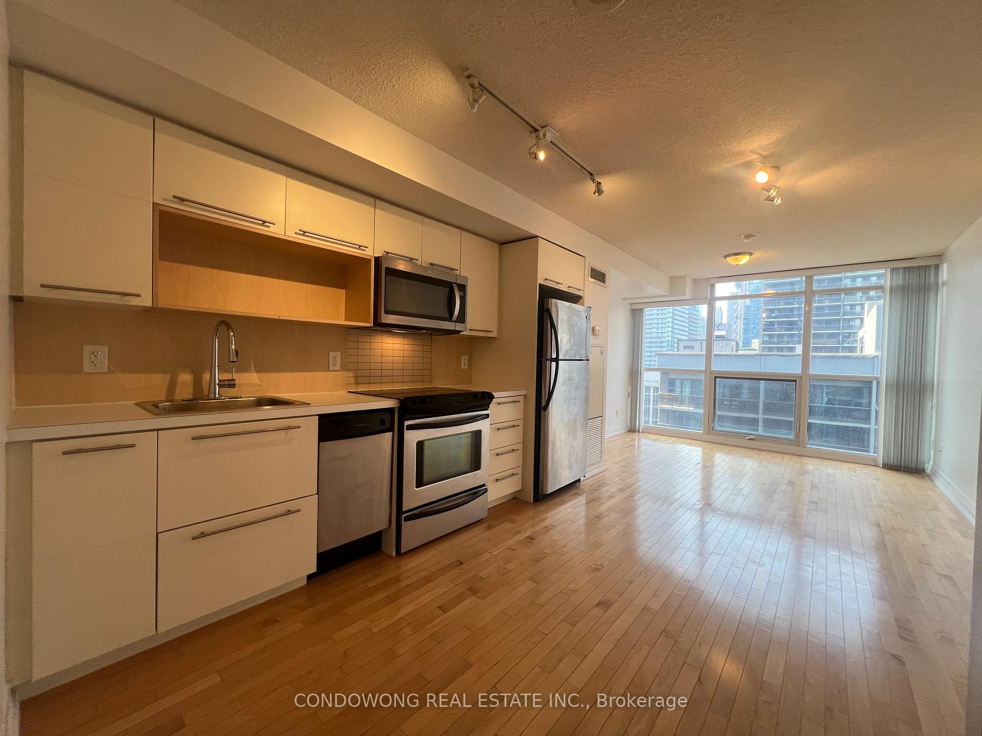 Photo 3 of Unit 1709, 25 Carlton Street, Toronto, Church-Yonge Corridor — HOMEH