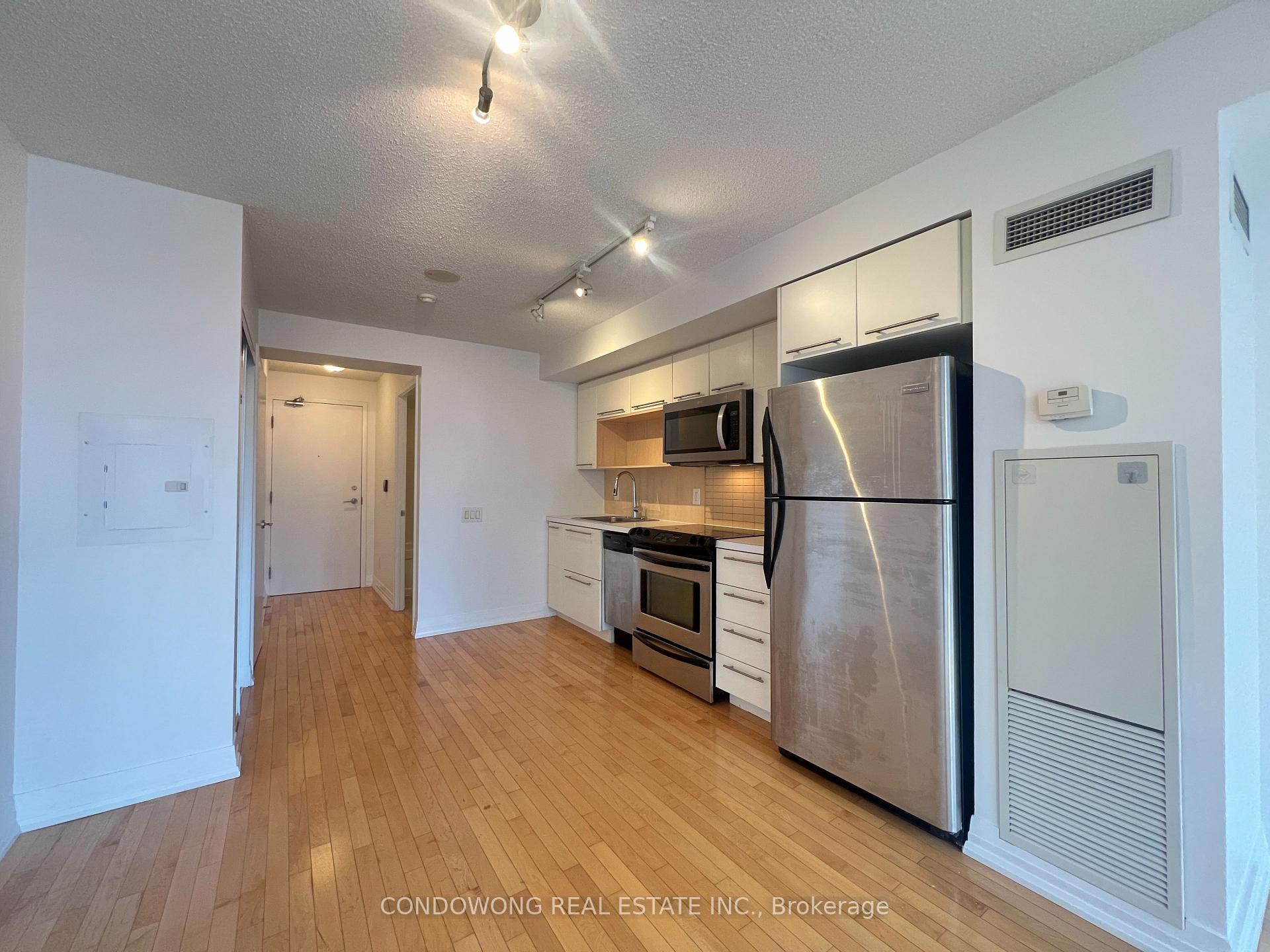 Photo 5 of Unit 1709, 25 Carlton Street, Toronto, Church-Yonge Corridor — HOMEH